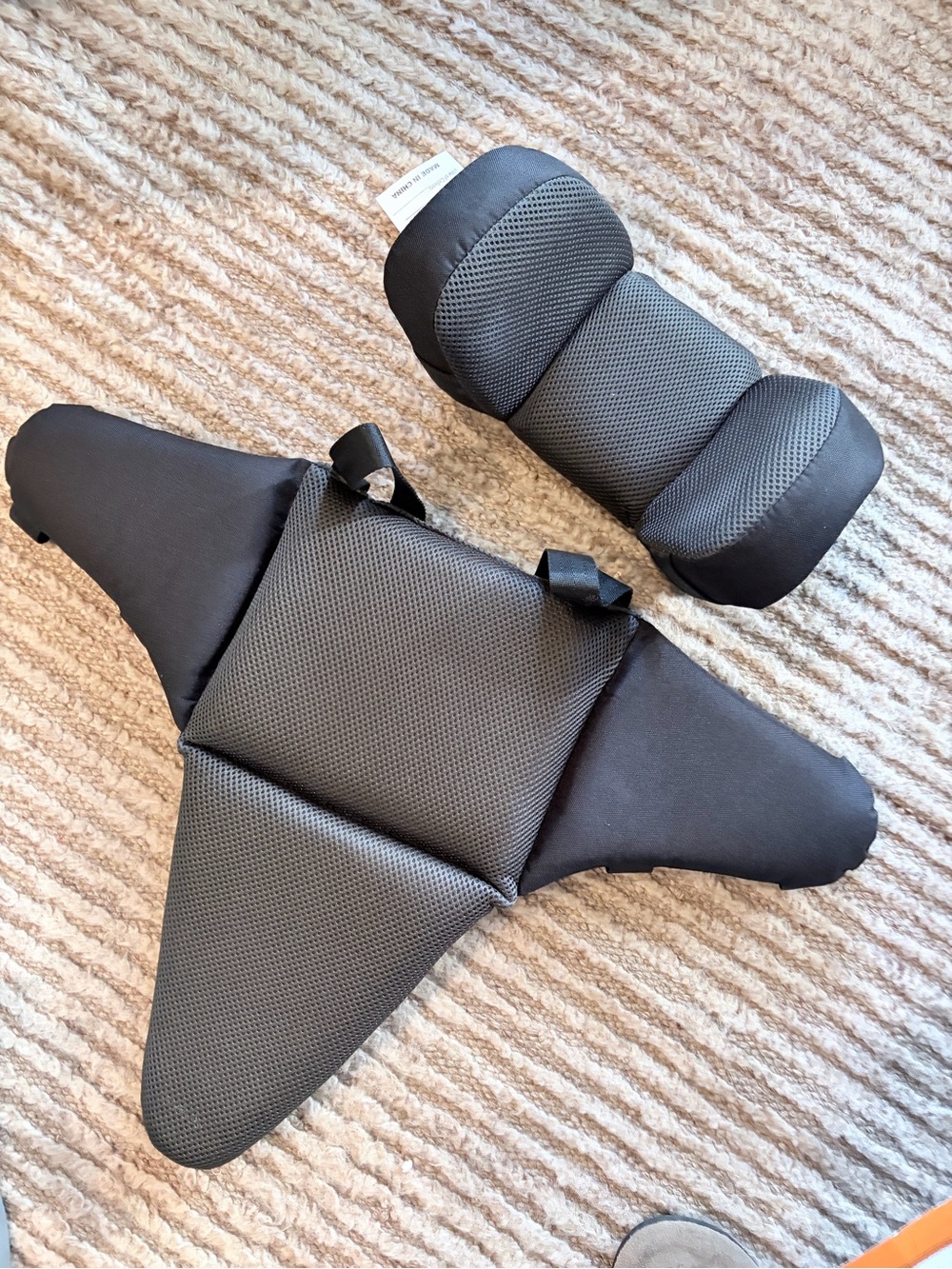 Thule Kids Gray Mesh Infant Support Cushions